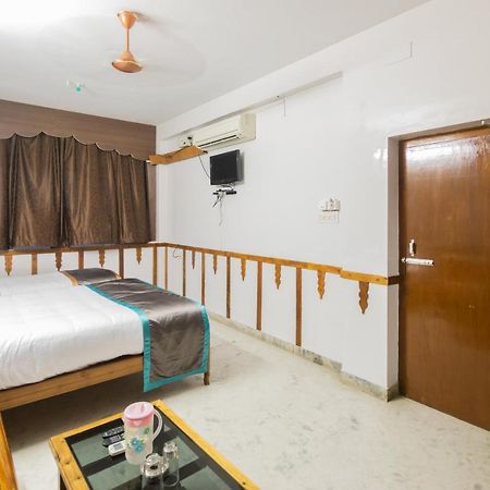 Hotel Sp Grand Karur  外观 照片