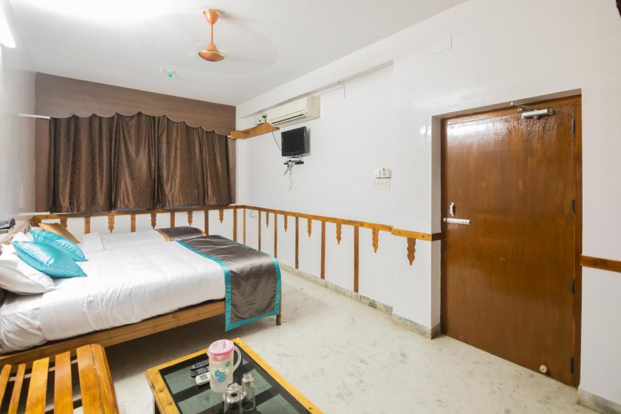 Hotel Sp Grand Karur  外观 照片