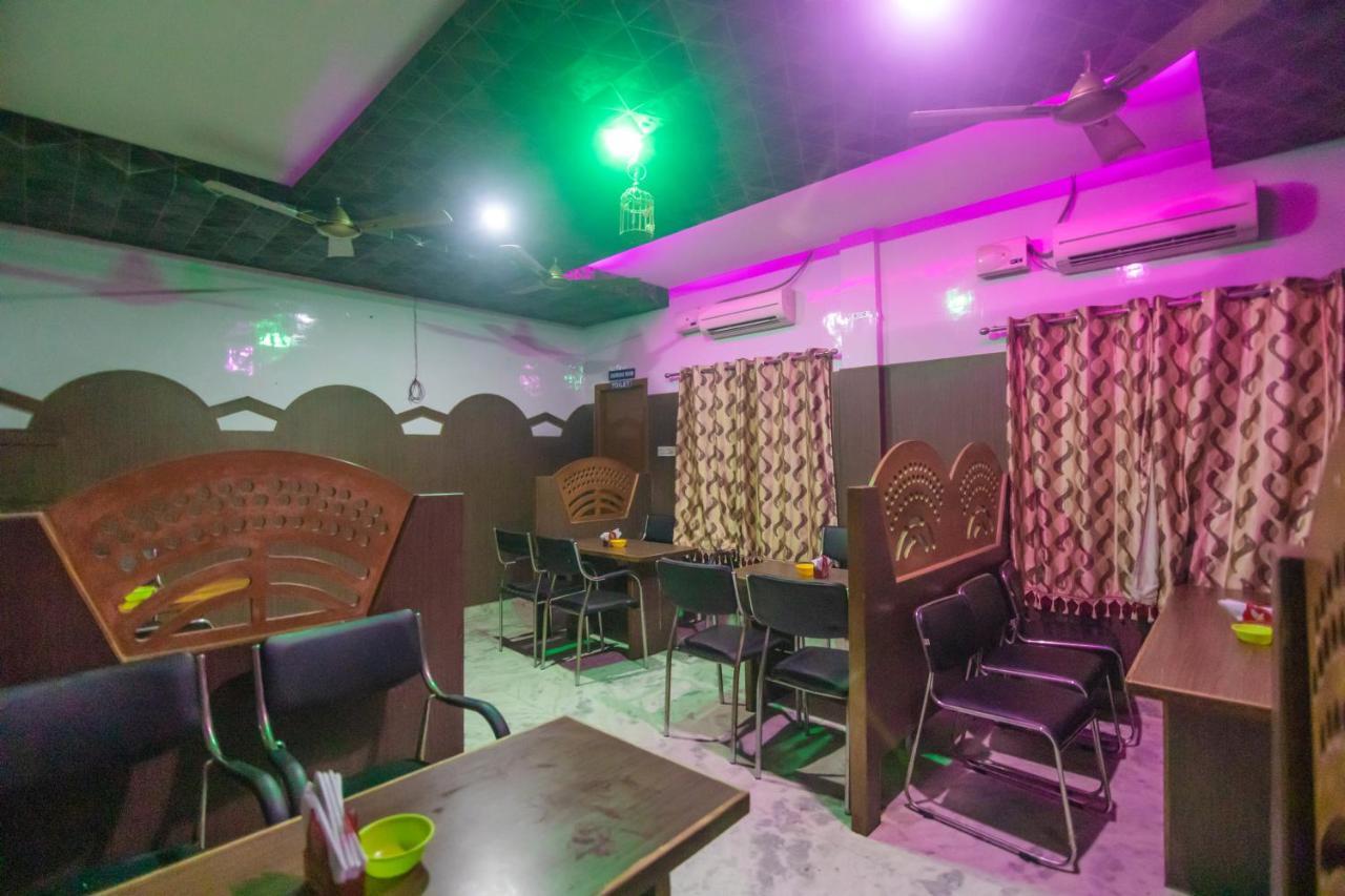 Hotel Sp Grand Karur  外观 照片